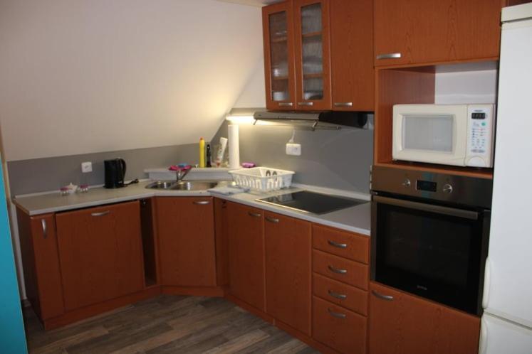 Apartman Damiko Apartment Chribska Luaran gambar